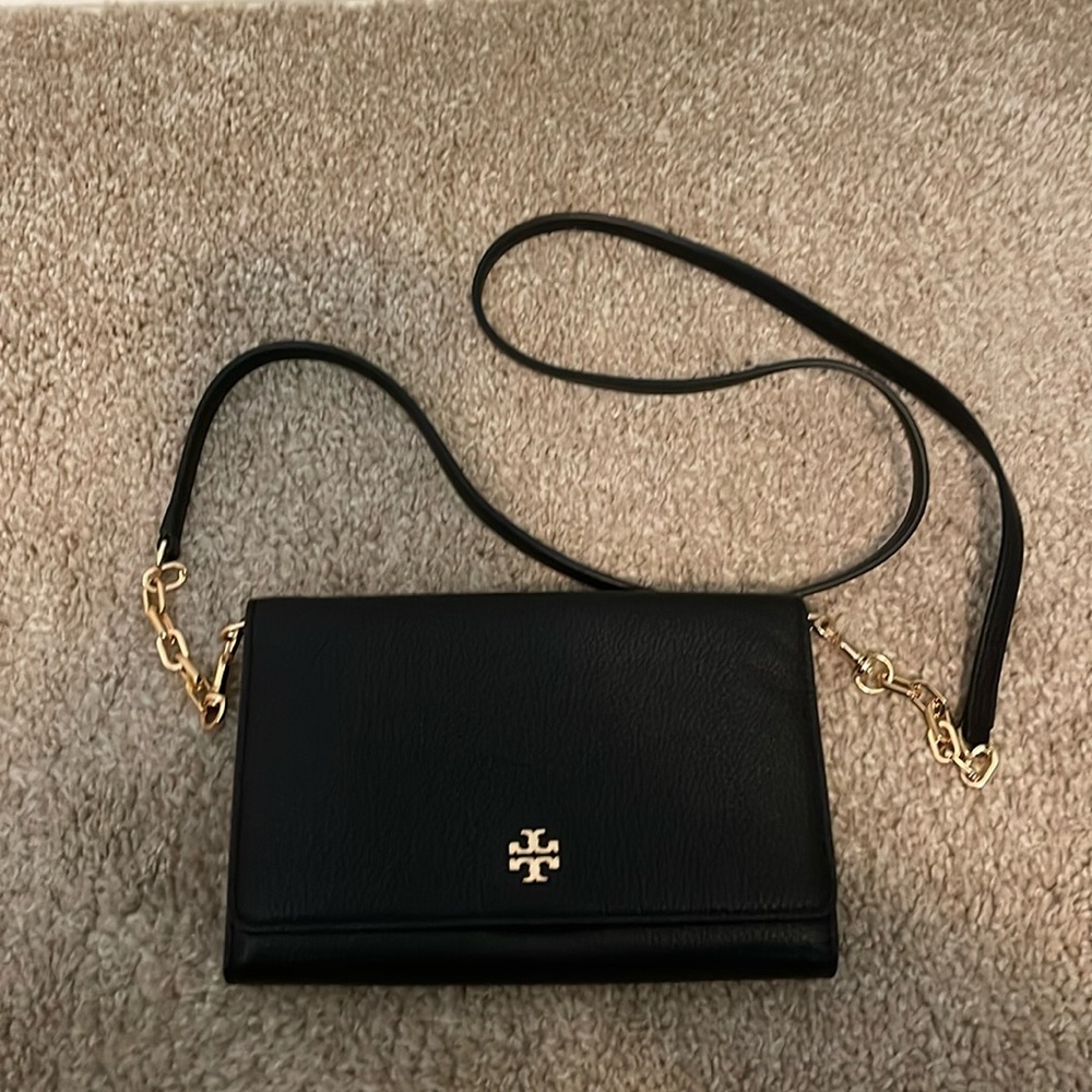 NWOT Tory Burch Chain Link Wallet Crossbody